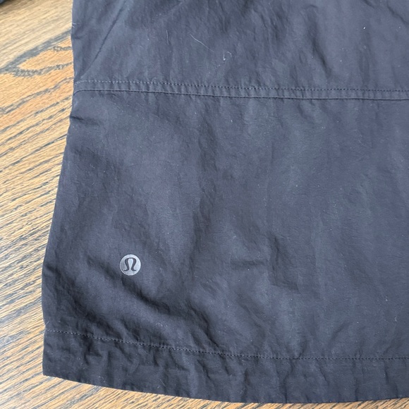 Lululemon Effortless Jacket
Black size 6 EUC - Picture 15 of 16